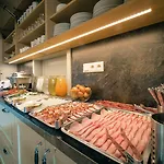 Wellness A Restaurace U Gigantu Guest house