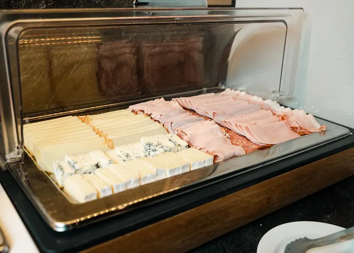 Konukevi Wellness A Restaurace U Gigantu 4*